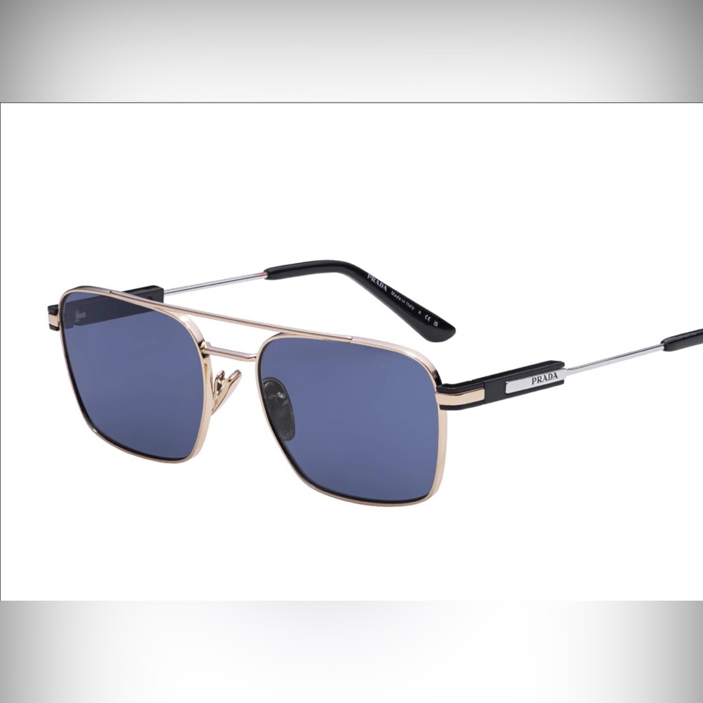 Prada PR 67ZS
SKU: 1572835

Frame Color: Pale Gold
Lens Color: Dark Grey